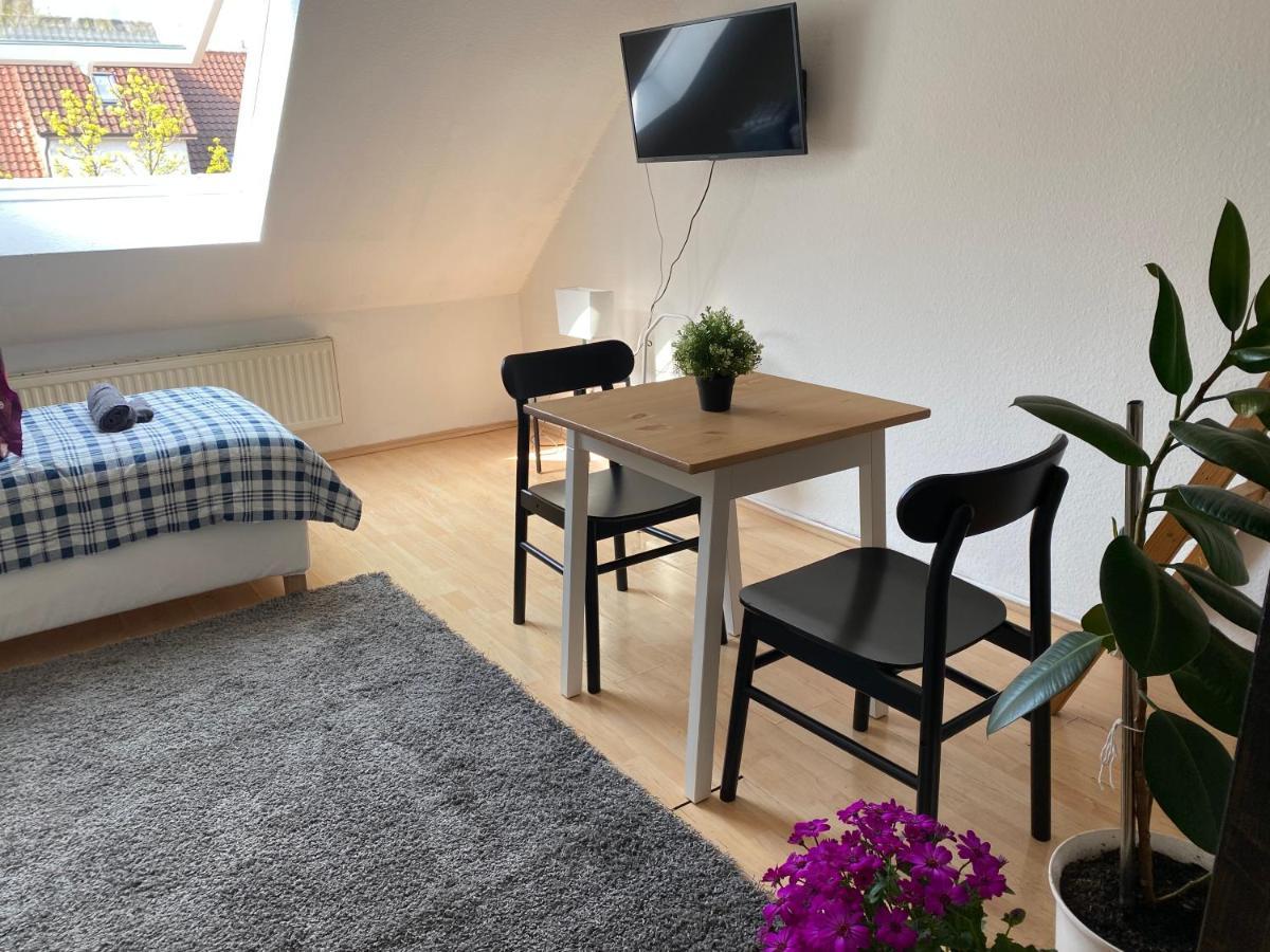 Sweet Home Apartment Hannover West - Contactless Check-In Exterior photo